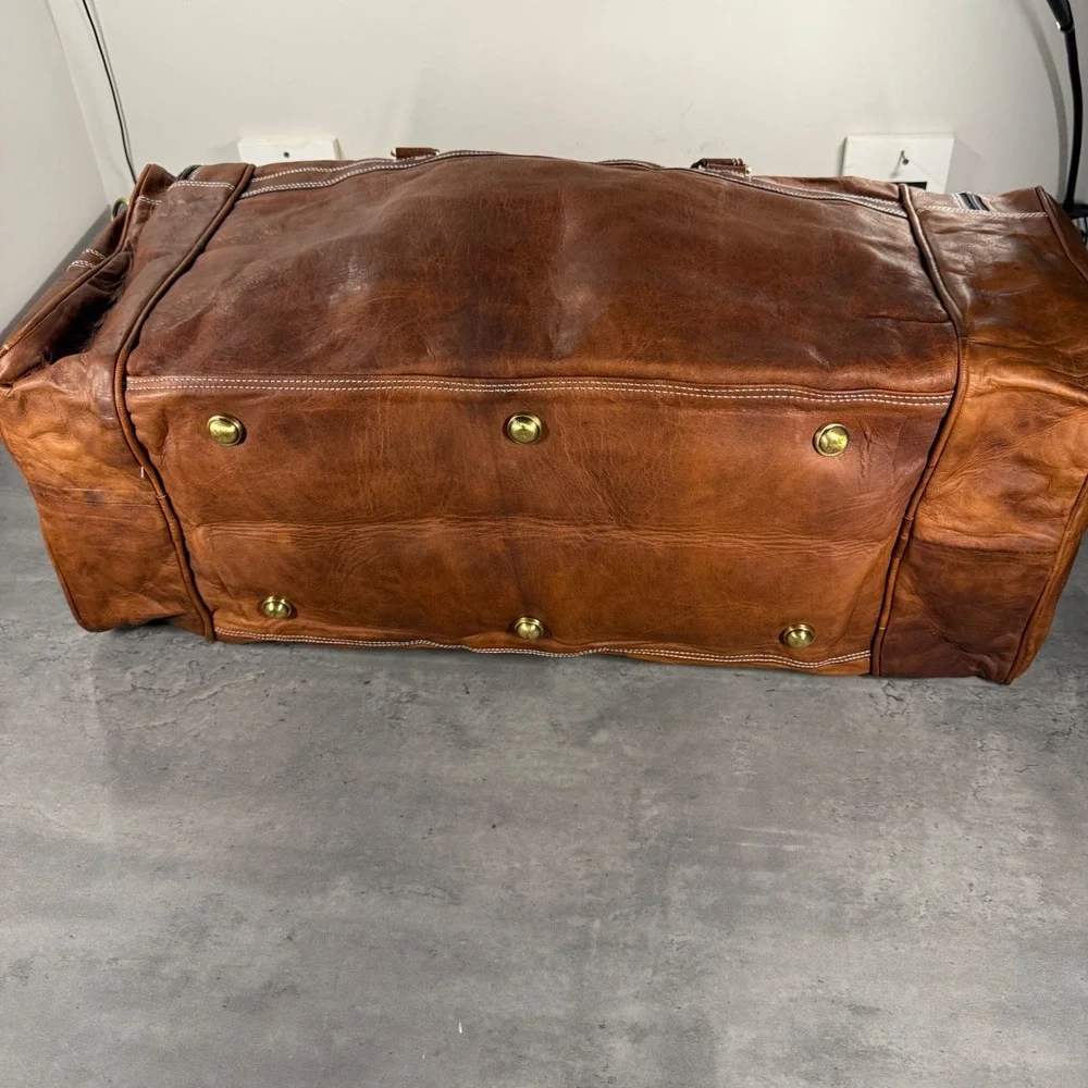 MaheTri Walker Leather Weekender 30